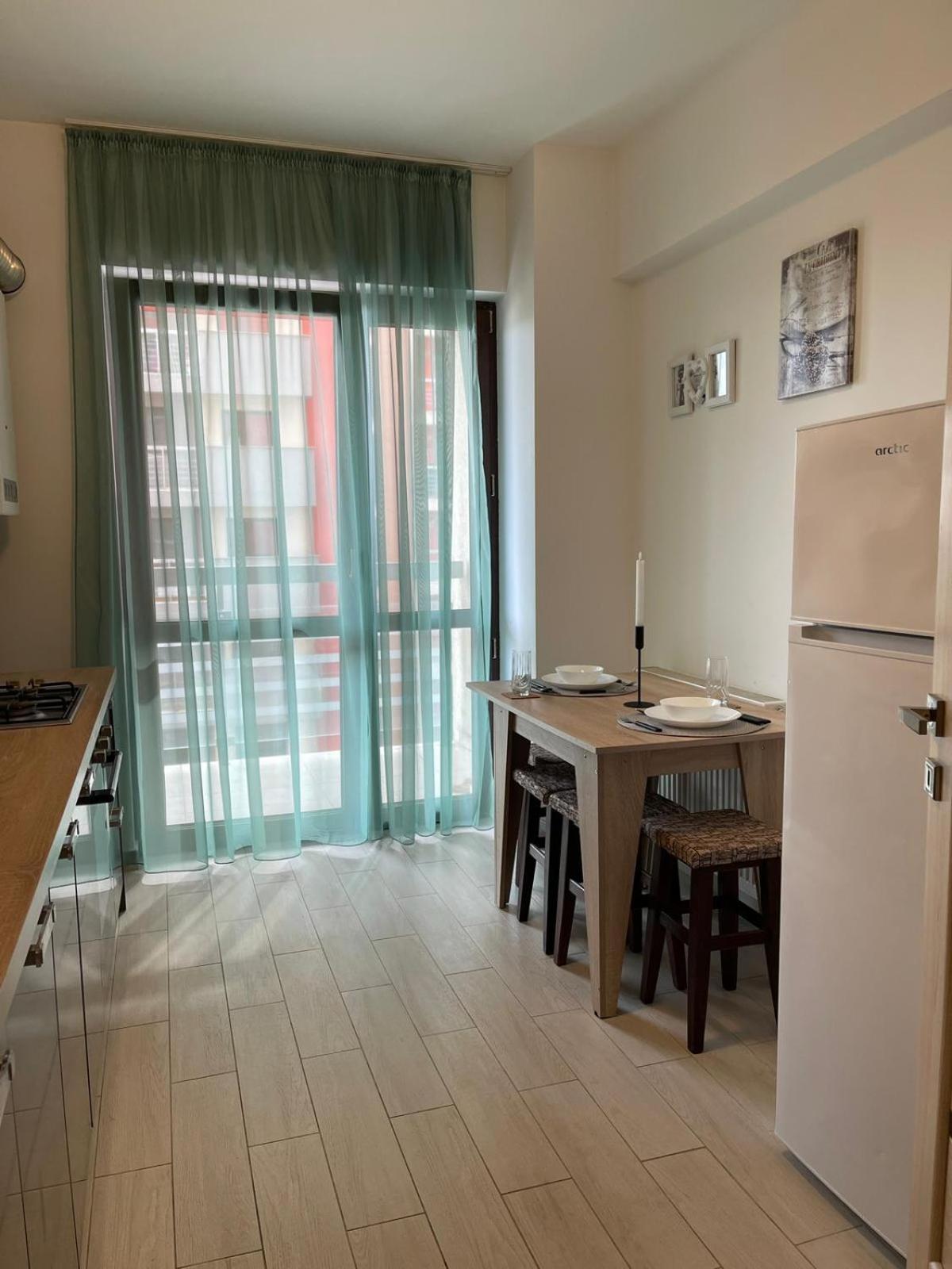 Urban Nest- Apartament Cu 2 Camere, Aproape De Iulius Mall Iasi Exteriör bild